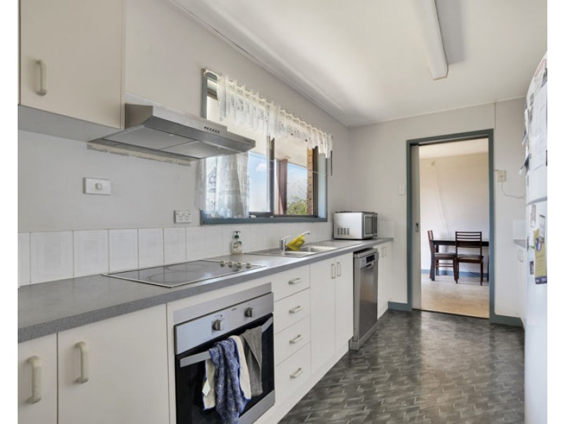 3 Aquarius Street, Clinton QLD 4680