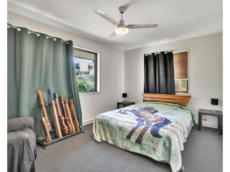 3 Aquarius Street, Clinton QLD 4680