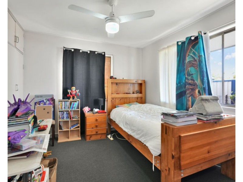 3 Aquarius Street, Clinton QLD 4680