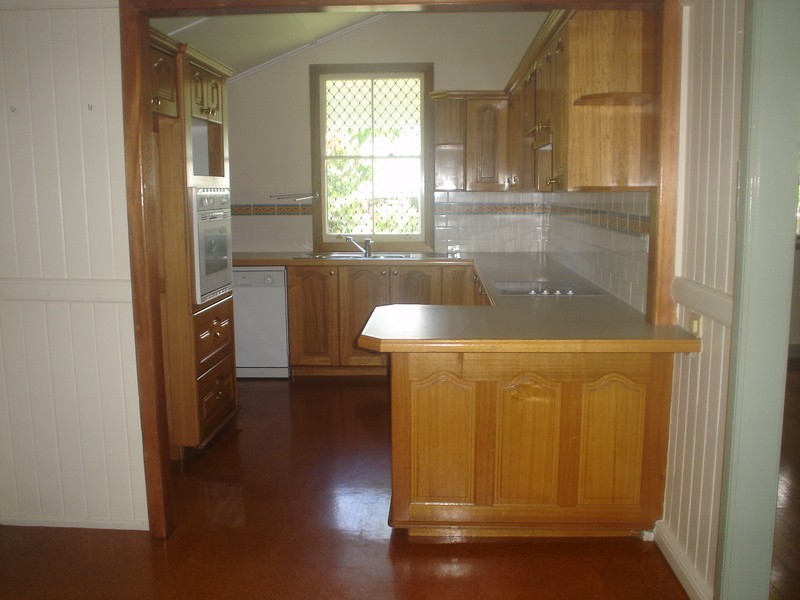 17 SHORT STREET, South Gladstone QLD 4680