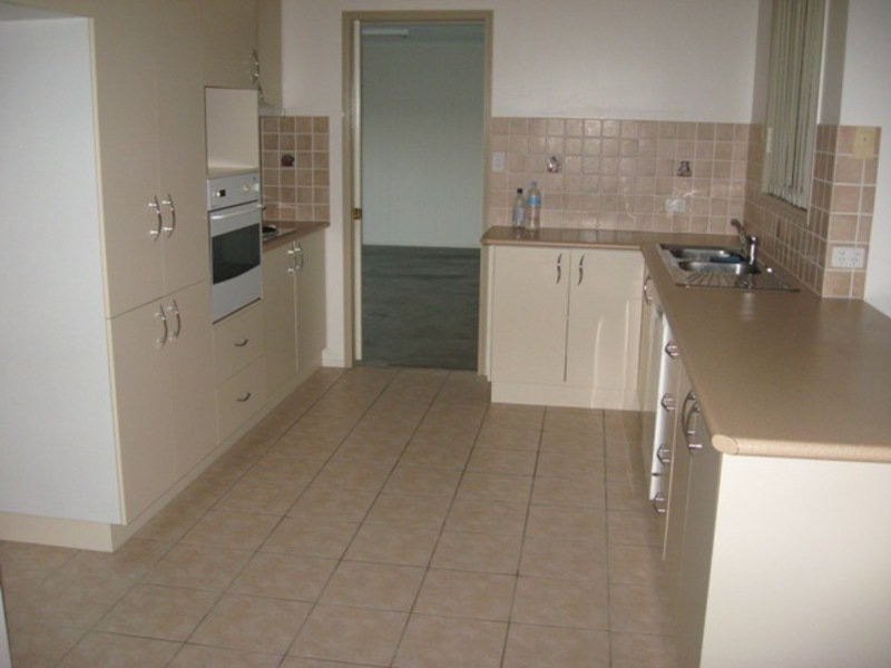 59 PENDA AVENUE, New Auckland QLD 4680