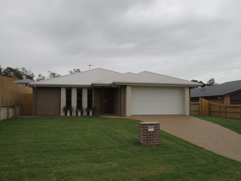 4 Briffney Street, Kirkwood QLD 4680