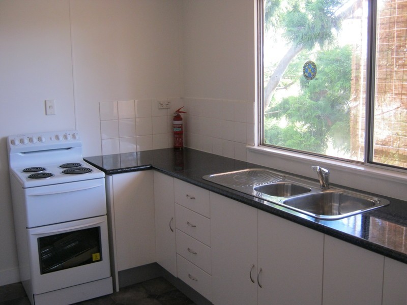 33 Fletcher Street, West Gladstone QLD 4680