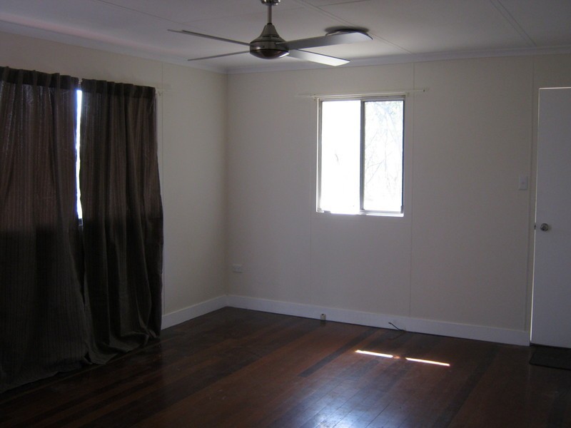 33 Fletcher Street, West Gladstone QLD 4680