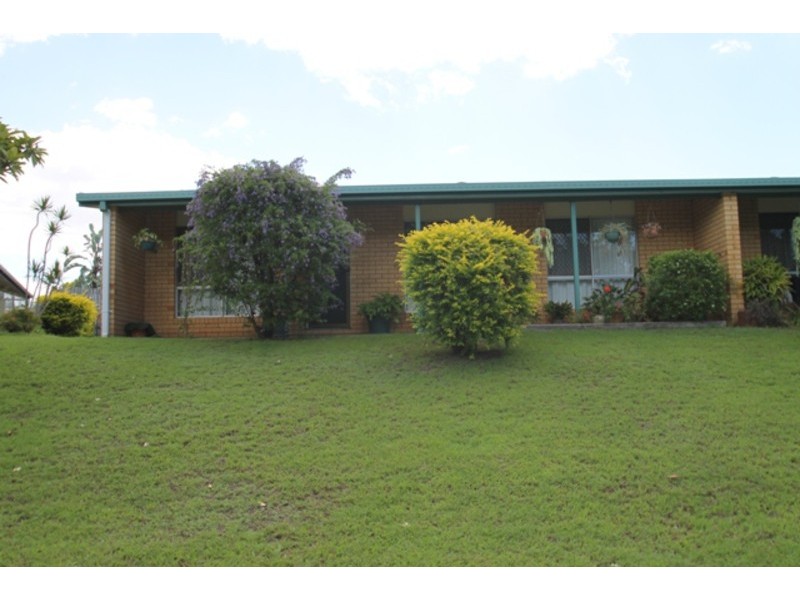 2/2 INTREPID STREET, Clinton QLD 4680