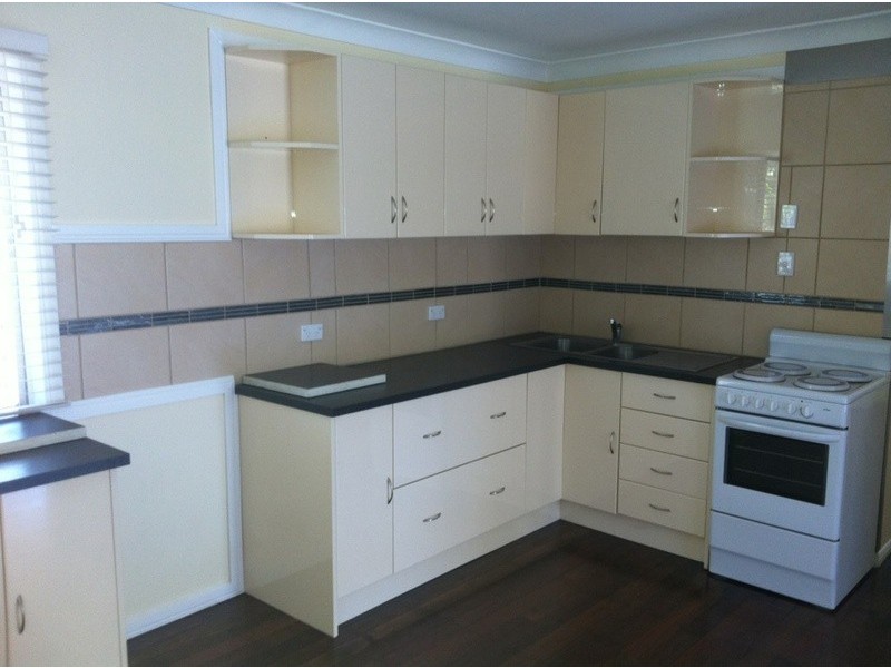 34 Rossella Street, West Gladstone QLD 4680