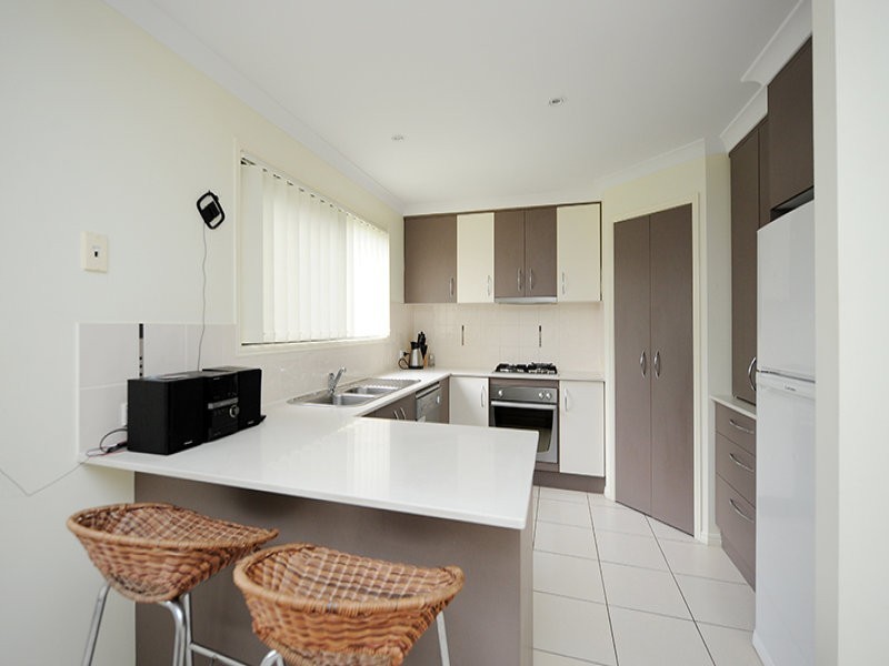 2/57 Barney Street, Barney Point QLD 4680