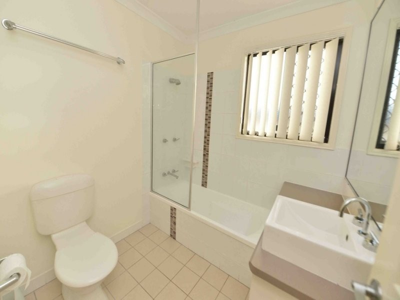 2/57 Barney Street, Barney Point QLD 4680