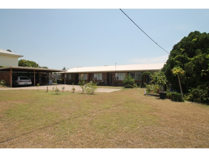 2/20 WATTLE STREET, New Auckland QLD 4680