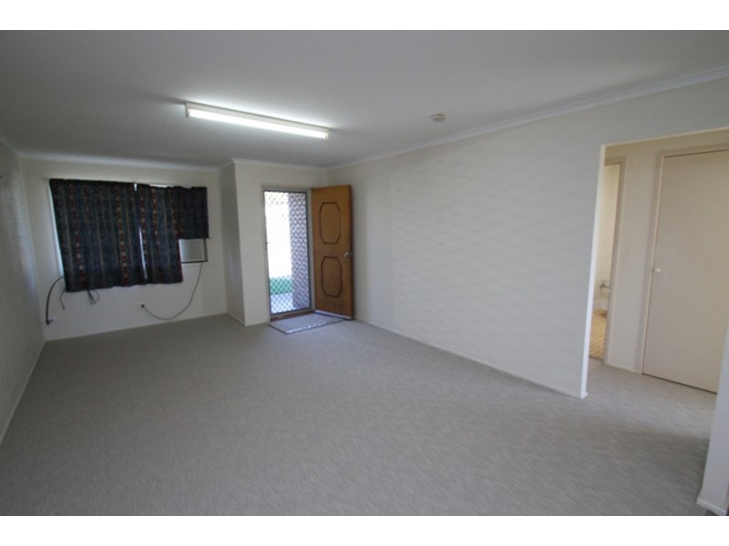 2/20 WATTLE STREET, New Auckland QLD 4680