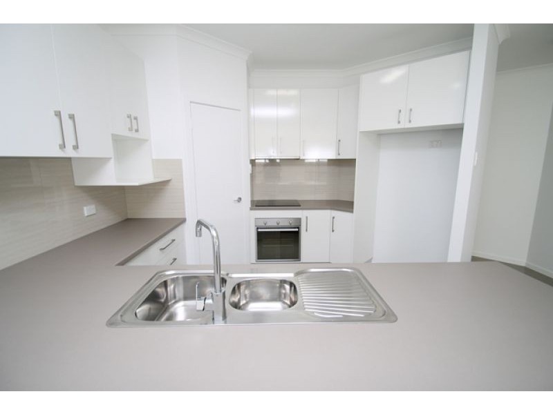 15A SANCTUARY PLACE, South Gladstone QLD 4680