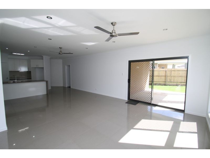 15A SANCTUARY PLACE, South Gladstone QLD 4680