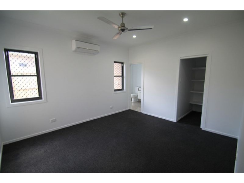 15A SANCTUARY PLACE, South Gladstone QLD 4680