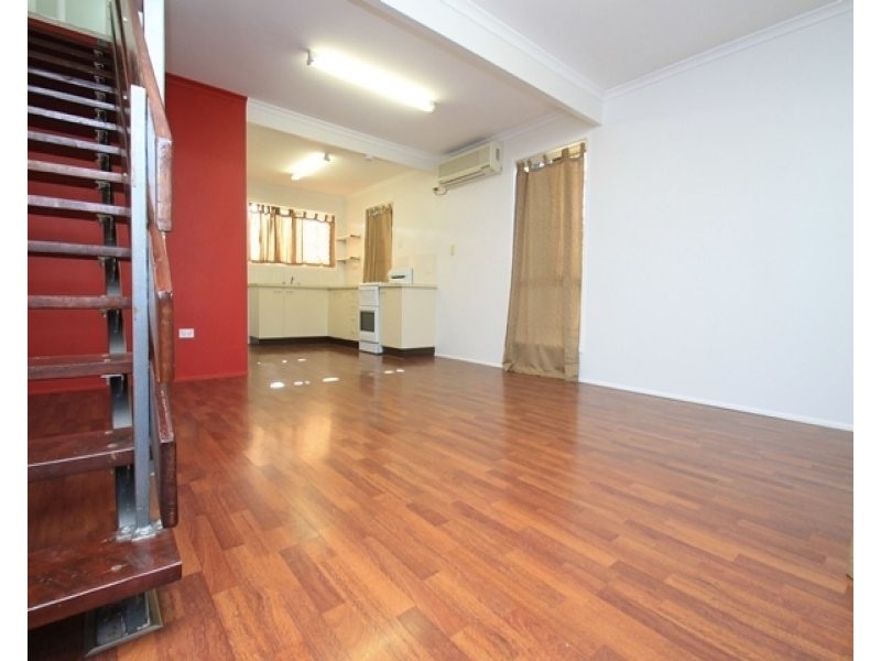 1/38 Marten Street, South Gladstone QLD 4680