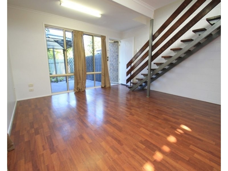 1/38 Marten Street, South Gladstone QLD 4680