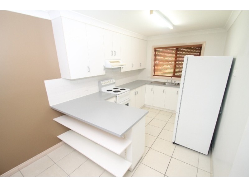 24/7 Nothling Street, New Auckland QLD 4680