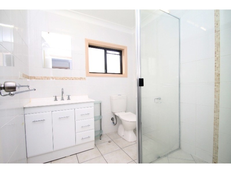 24/7 Nothling Street, New Auckland QLD 4680