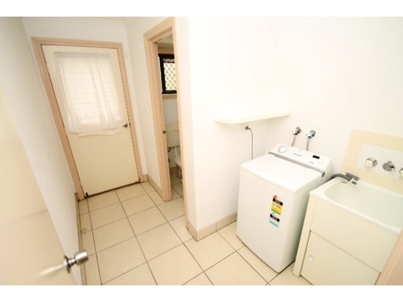 24/7 Nothling Street, New Auckland QLD 4680