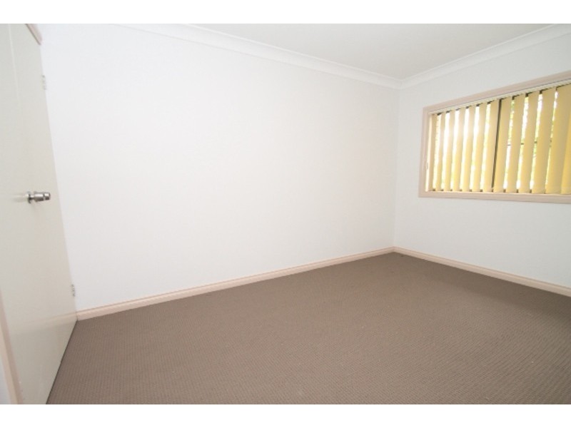 24/7 Nothling Street, New Auckland QLD 4680