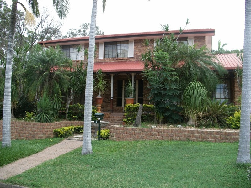 1 CRUSADE COURT, Clinton QLD 4680