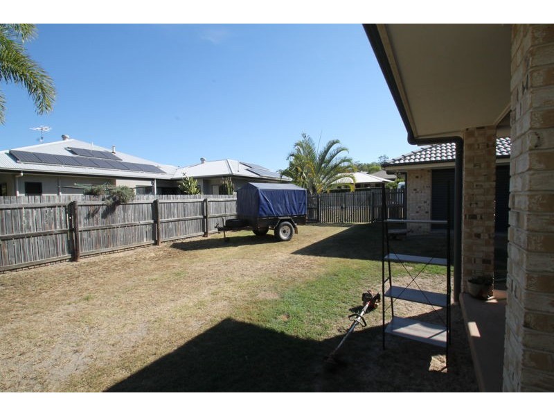 21 BEEZLEY STREET, Glen Eden QLD 4680
