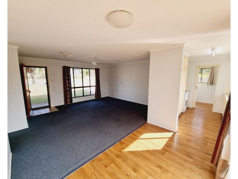 2 Valiant Court, Clinton QLD 4680