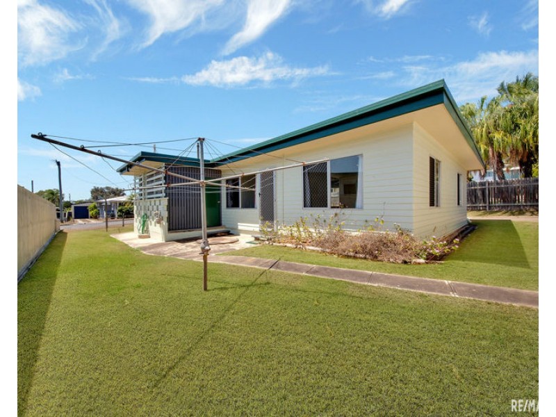 1/17 Smith Street, West Gladstone QLD 4680