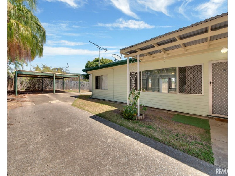1/17 Smith Street, West Gladstone QLD 4680