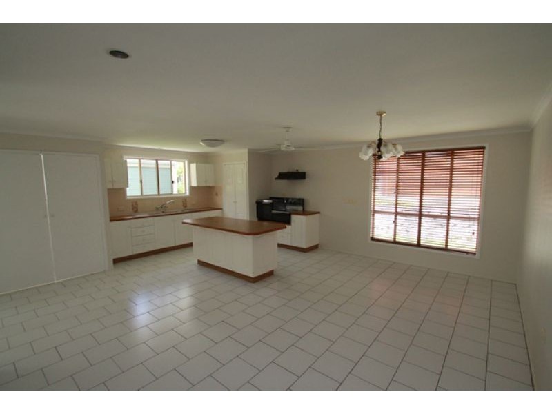 88 J Hickey Avenue, Clinton QLD 4680