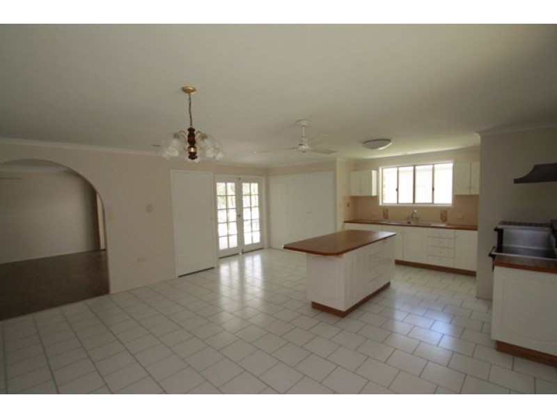 88 J Hickey Avenue, Clinton QLD 4680