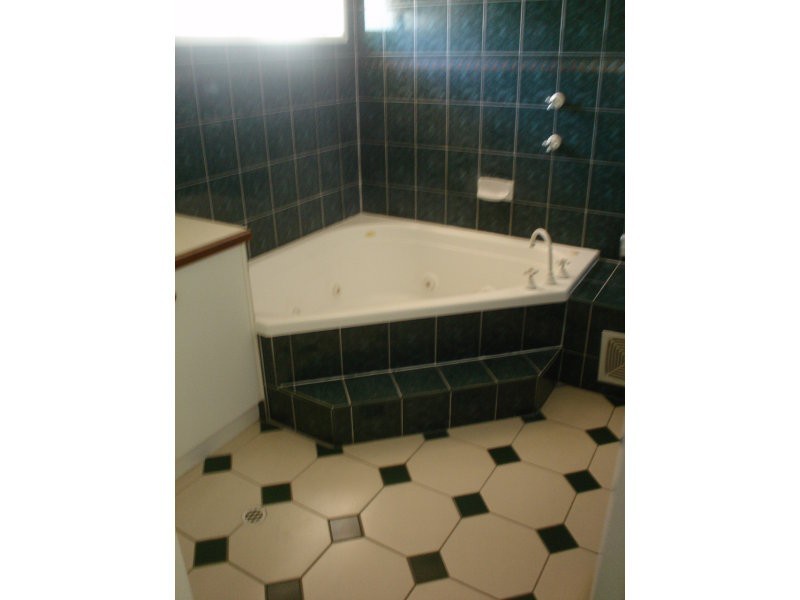 1/46 J Hickey Avenue, Clinton QLD 4680