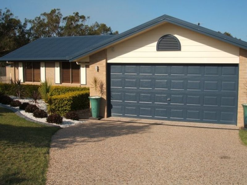 12 Karamea Close, Clinton QLD 4680