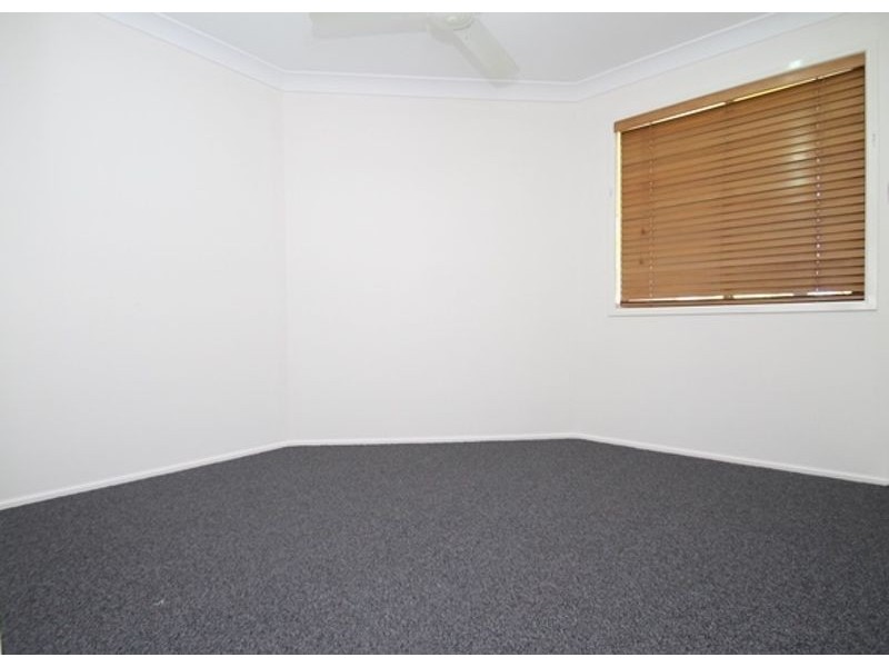 12 Karamea Close, Clinton QLD 4680