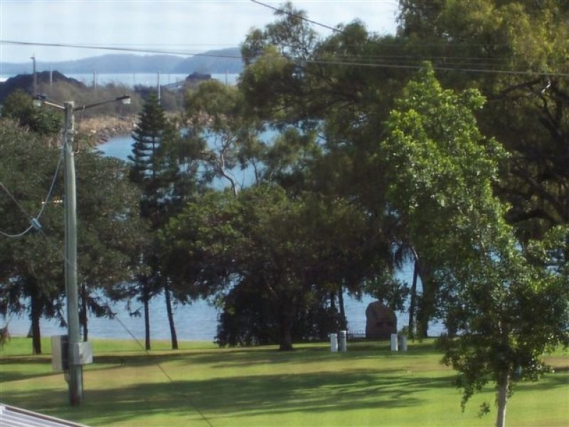 1A The Esplanade, Barney Point QLD 4680