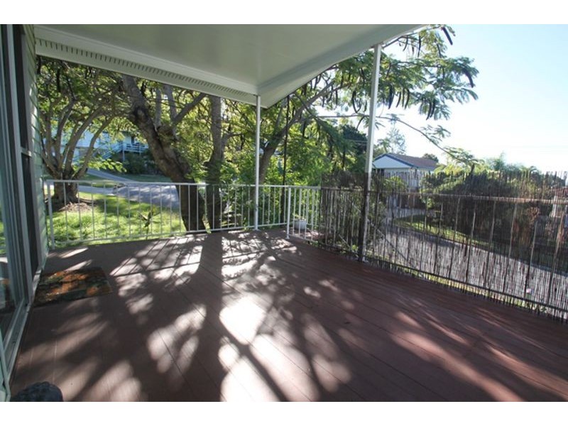 5 Burrows Street, West Gladstone QLD 4680