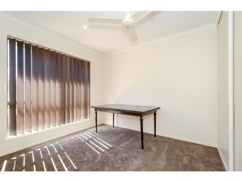 34 Skyline Drive, New Auckland QLD 4680