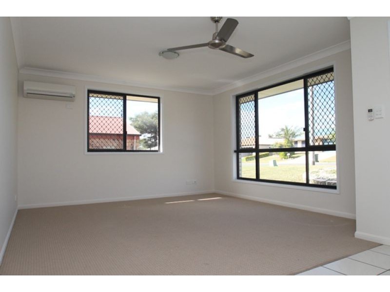 52 Col Brown Avenue, Clinton QLD 4680