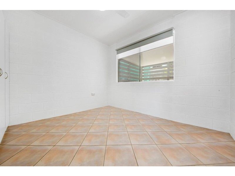 2/17 Ballantine Street, Clinton QLD 4680