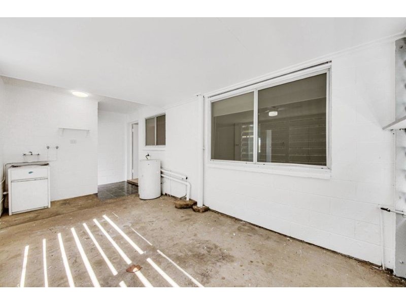 2/17 Ballantine Street, Clinton QLD 4680