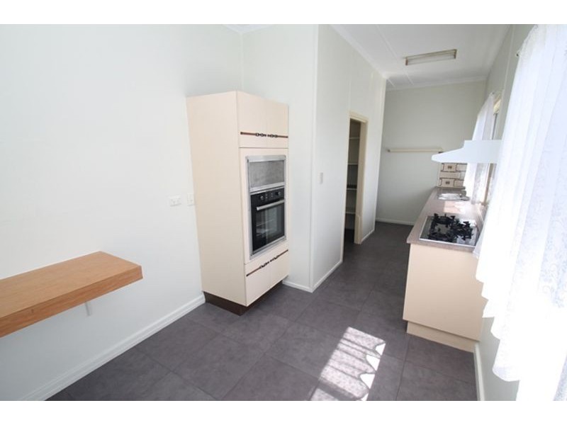 43 Barney Street, Barney Point QLD 4680