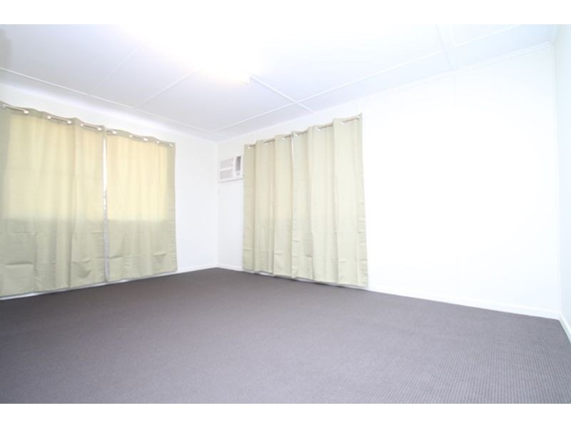 43 Barney Street, Barney Point QLD 4680