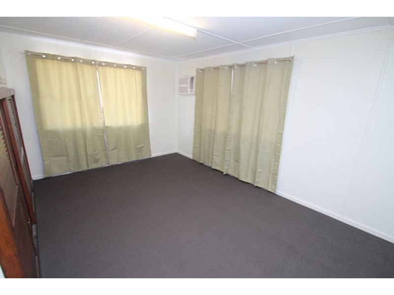 43 Barney Street, Barney Point QLD 4680