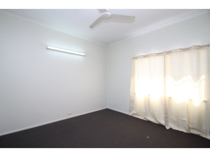 43 Barney Street, Barney Point QLD 4680