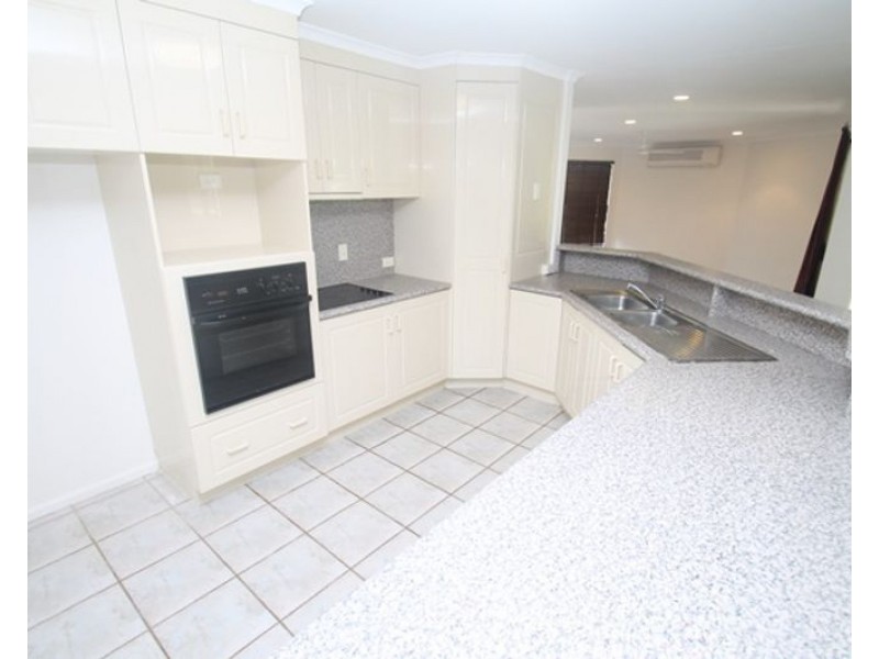 30 Clarance Drive, New Auckland QLD 4680