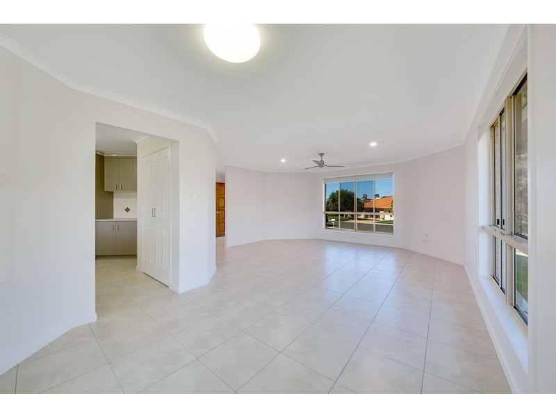 36 Skyline Drive, New Auckland QLD 4680
