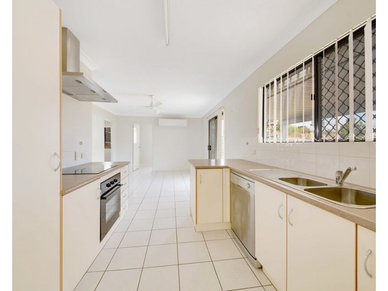 17 Saxonvale Court, New Auckland QLD 4680