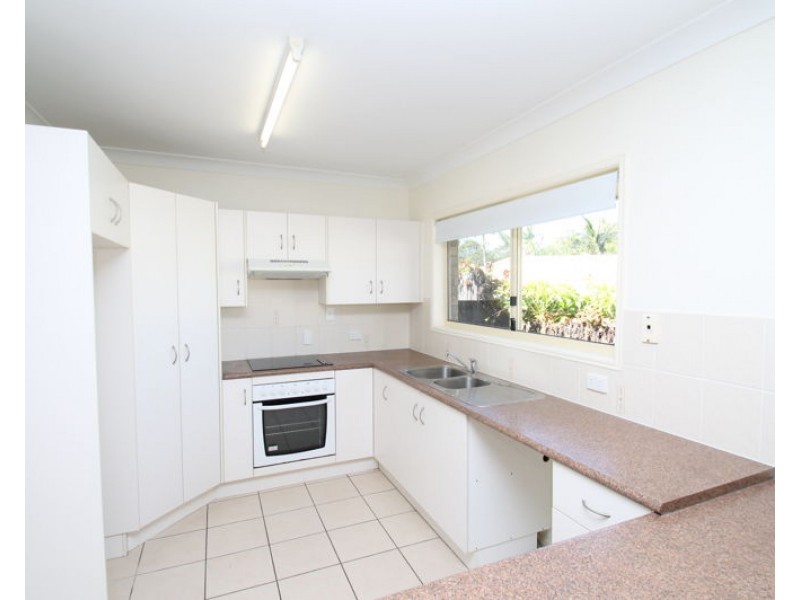 1/24 Beak Street, New Auckland QLD 4680