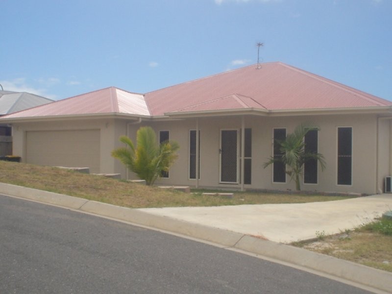 3 Observatory Place, New Auckland QLD 4680