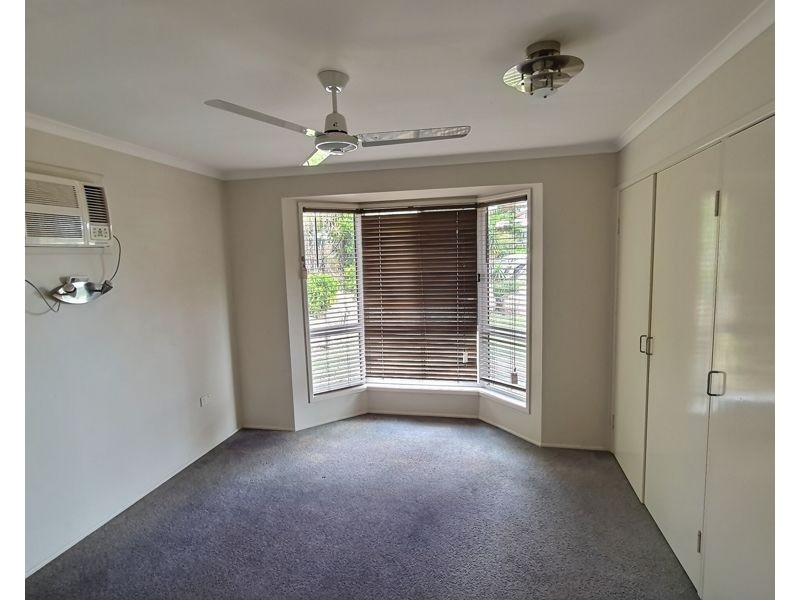 3 Fairbairn Place, Clinton QLD 4680
