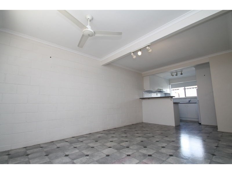 3/37 J Hickey Avenue, Clinton QLD 4680